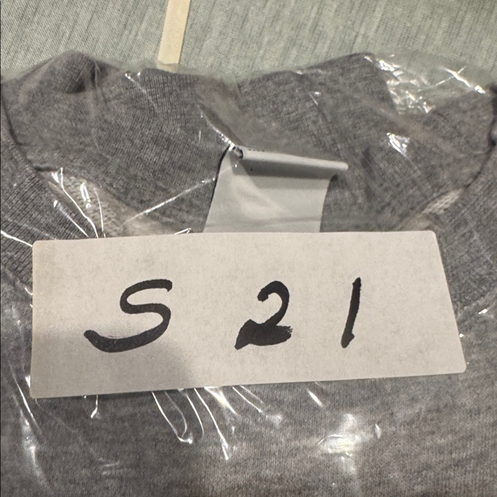 Nike Women's Gray Sweatshirt - Picture 15 of 15